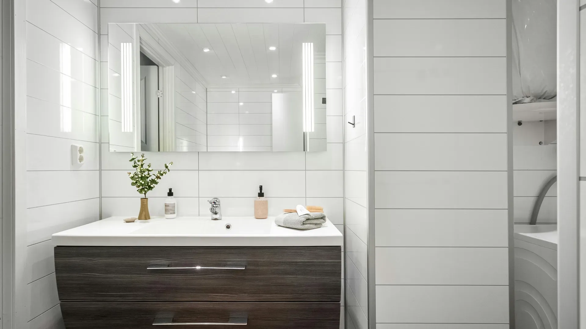 bathroom vanities in ashburn