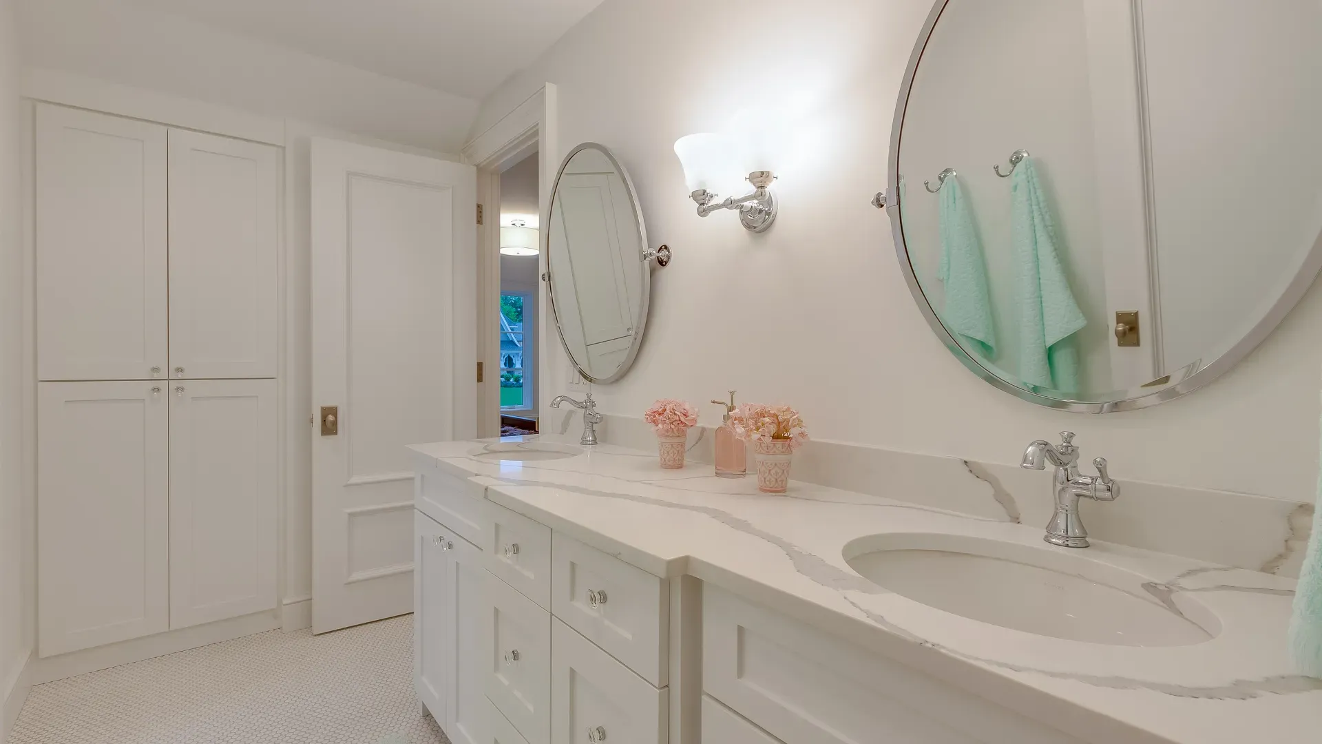 bathroom vanities centreville va